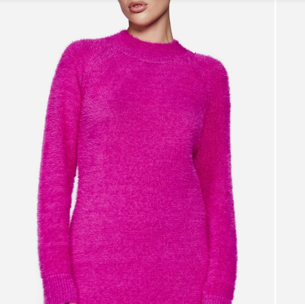 BARDOT LONG SLEEVE SWEATER DRESS! PRESTINE CONDITIOHOT HOT HOT PINK, SHOWSTOPPER